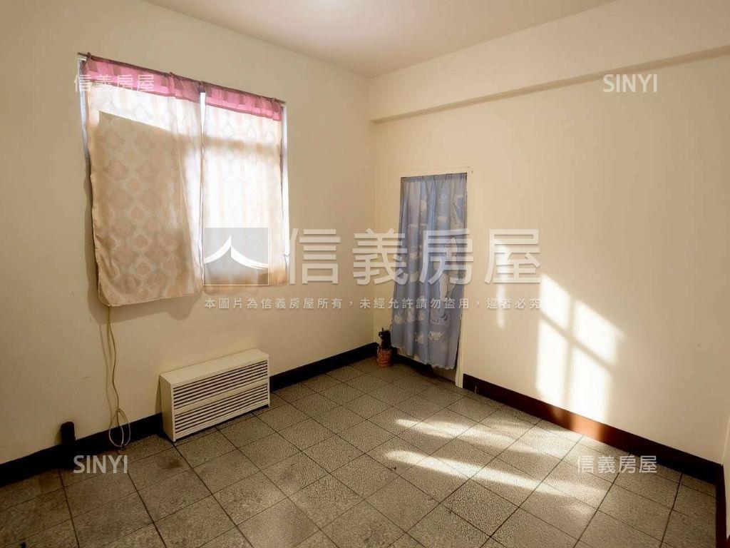 稀有釋出邊間獨戶公寓二樓房屋室內格局與周邊環境