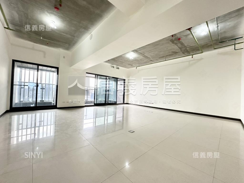 國泰Ｏ２三房雙主臥雙平車房屋室內格局與周邊環境