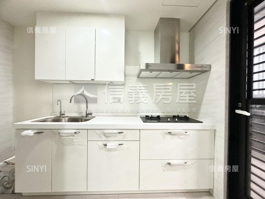 國泰Ｏ２三房雙主臥雙平車房屋室內格局與周邊環境