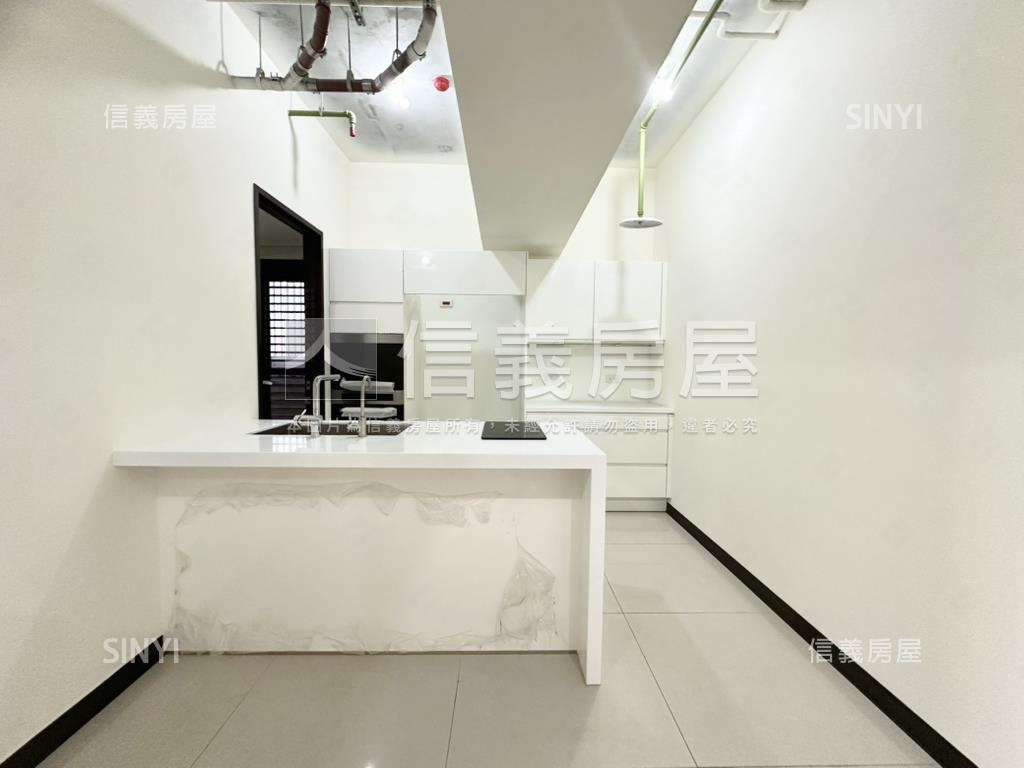 國泰Ｏ２三房雙主臥雙平車房屋室內格局與周邊環境