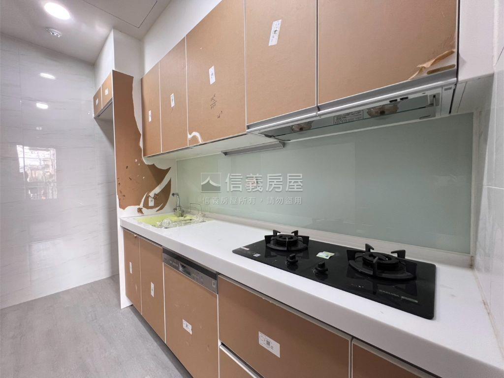 近彰泰國中✿金馬之櫻兩房房屋室內格局與周邊環境