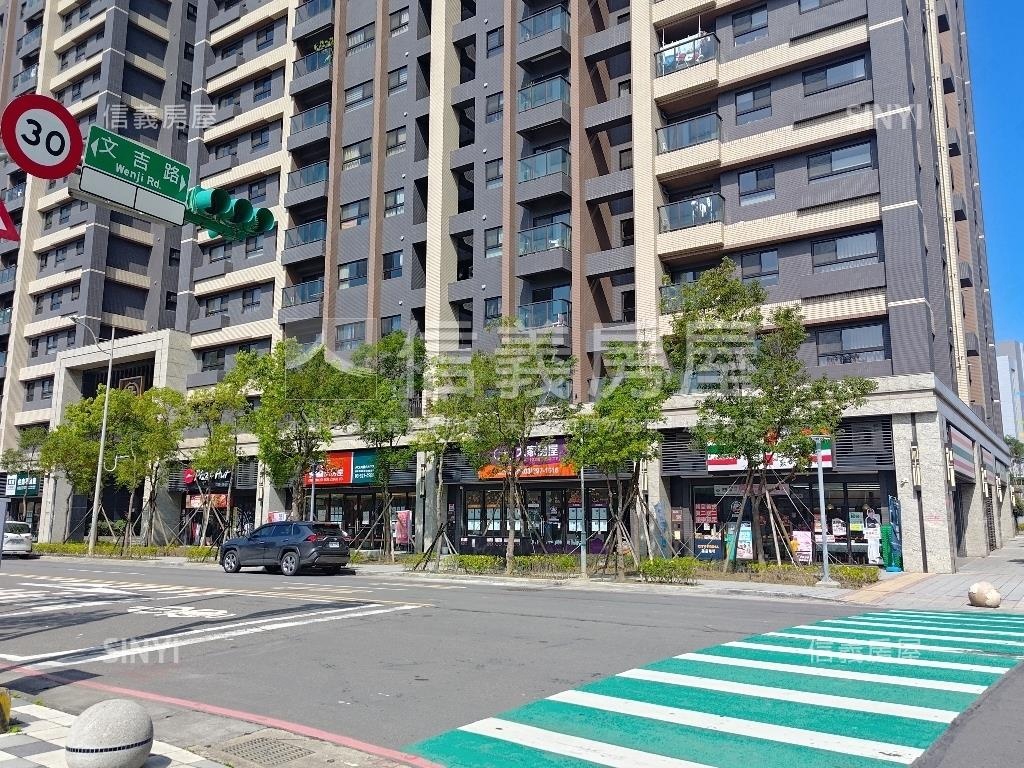 Ａ７次頂樓低總價大亮泊房屋室內格局與周邊環境