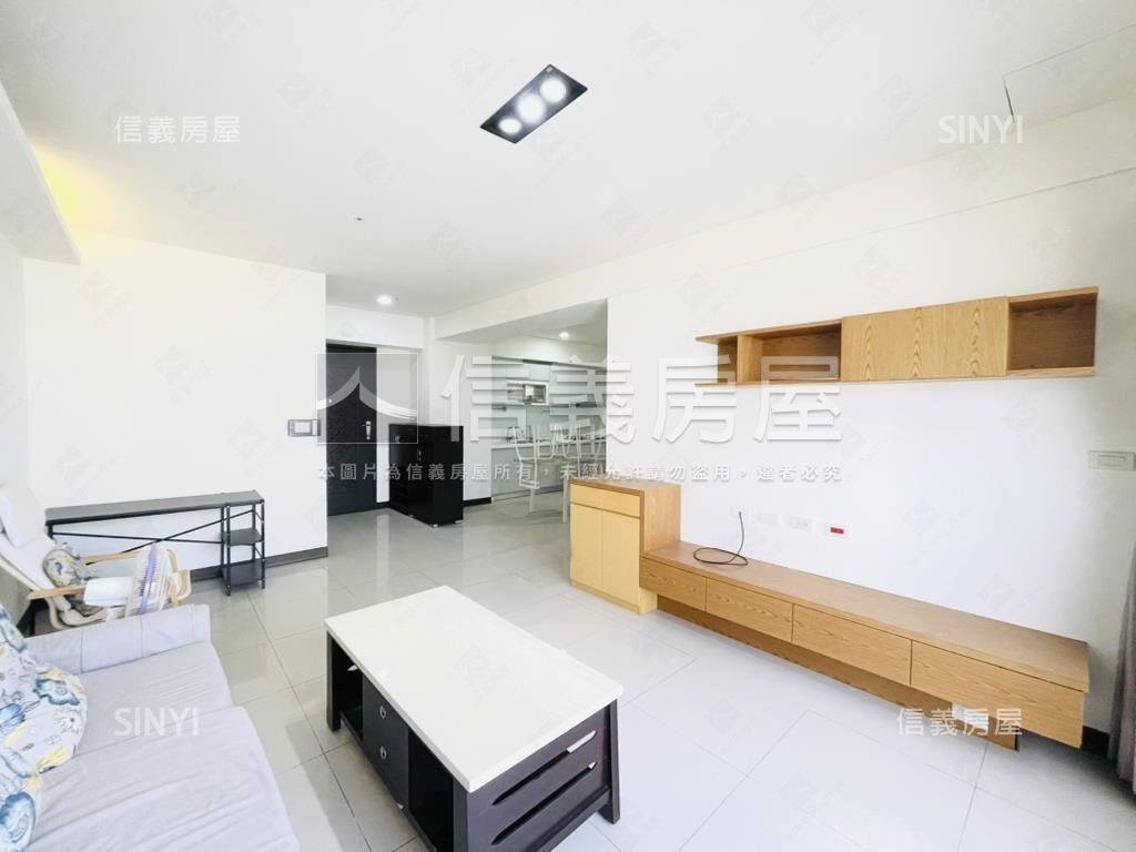 太子★次頂樓遠景三房平車房屋室內格局與周邊環境