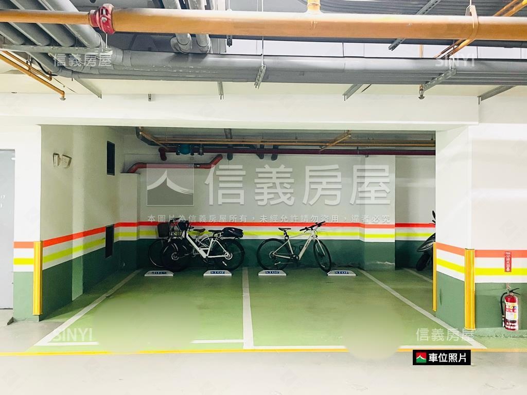 太子★次頂樓遠景三房平車房屋室內格局與周邊環境