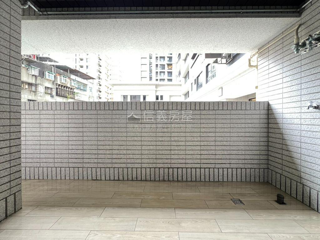 家泰豐盛美兩房平面車位房屋室內格局與周邊環境
