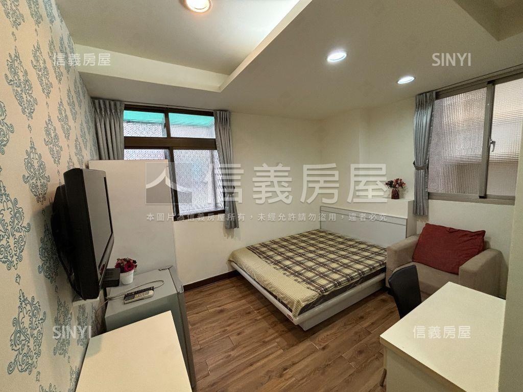 現成房東投報率佳４套房房屋室內格局與周邊環境