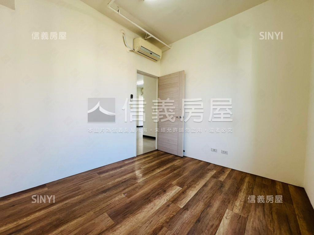 九月采掬兩房車位房屋室內格局與周邊環境