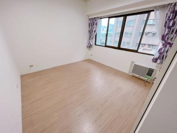 僑福電梯三房車位