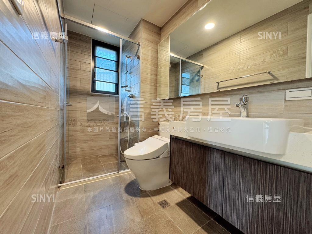 竹蓮街。讚好漾兩房車位房屋室內格局與周邊環境