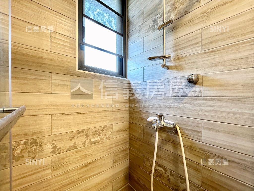 竹蓮街。讚好漾兩房車位房屋室內格局與周邊環境