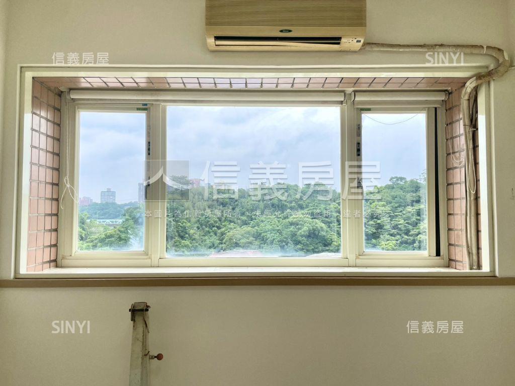 玫瑰花園城堡３房車位房屋室內格局與周邊環境
