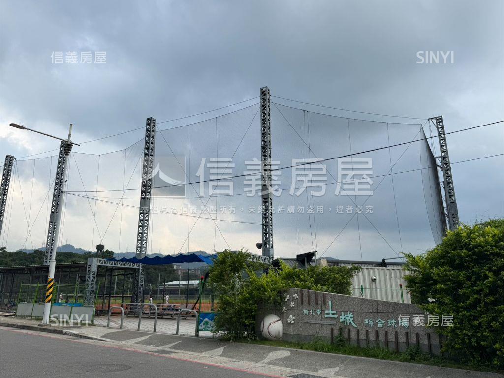 馥華之丘４房附雙車位房屋室內格局與周邊環境