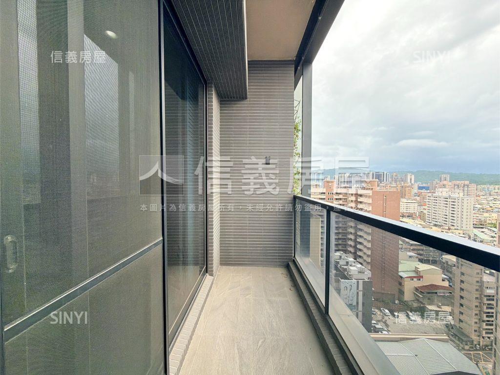晶硯質感３房雙主臥雙平車房屋室內格局與周邊環境