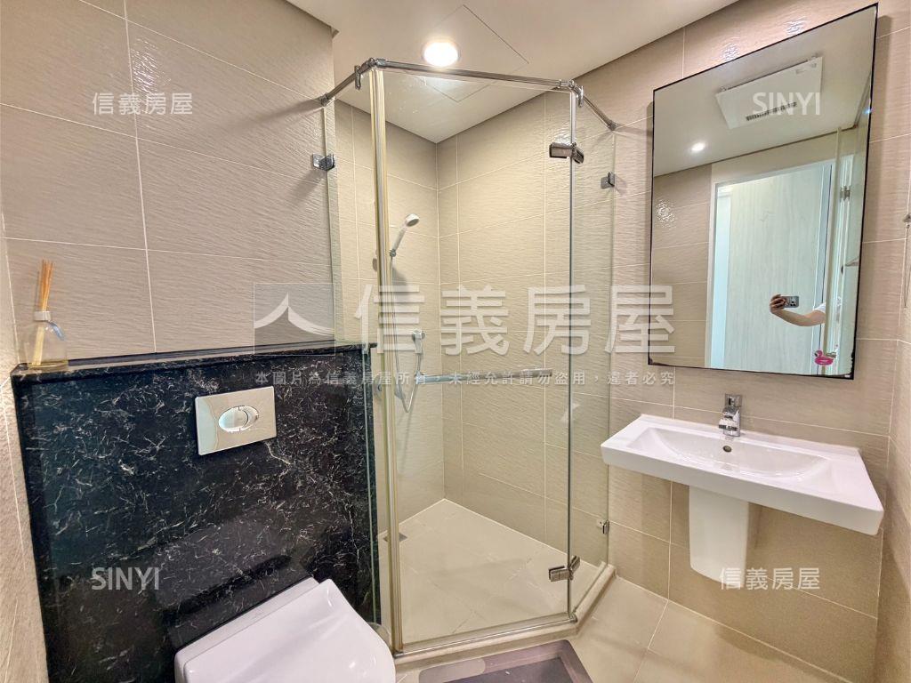 晶硯質感３房雙主臥雙平車房屋室內格局與周邊環境