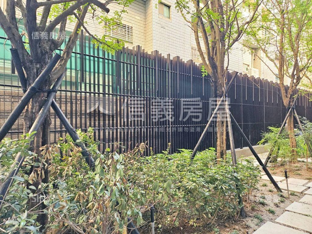 沅林附美裝潢三房平車房屋室內格局與周邊環境