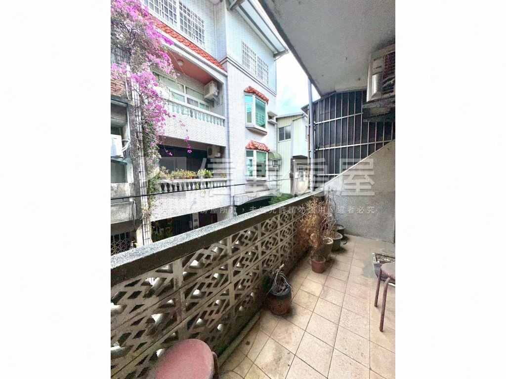 近竹東麥當勞優質機能透天房屋室內格局與周邊環境
