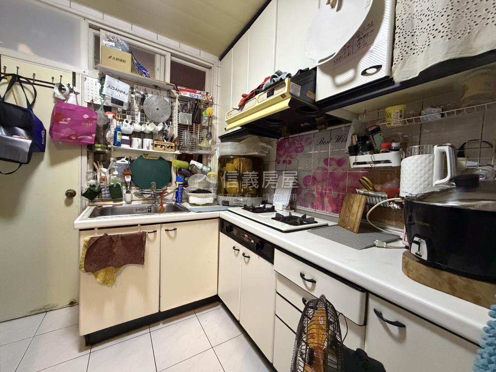 頂溪捷運仁愛１０１旁公寓房屋室內格局與周邊環境