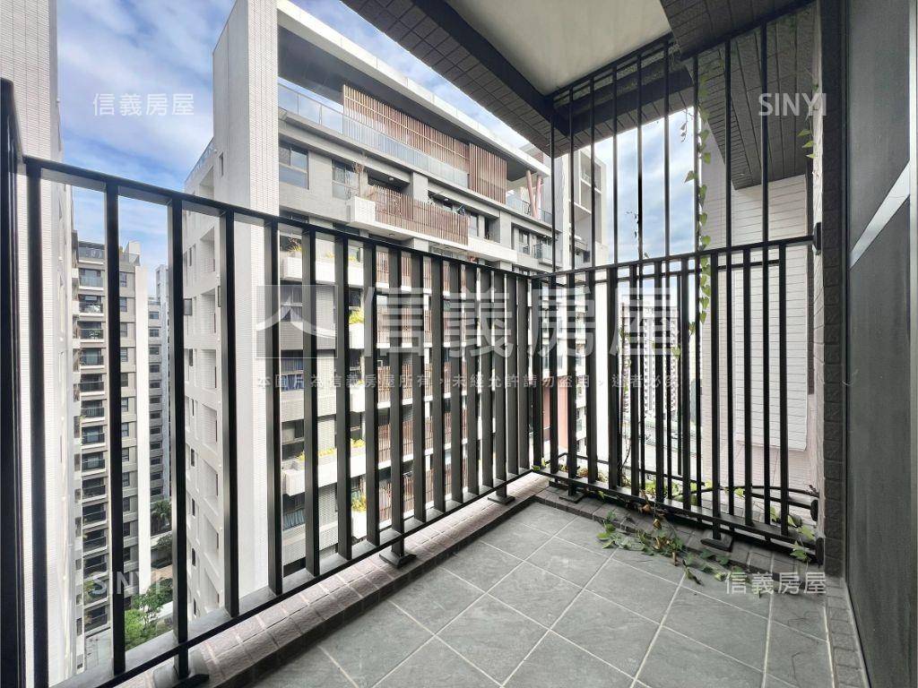 陞霖太美次頂樓美屋兩房房屋室內格局與周邊環境