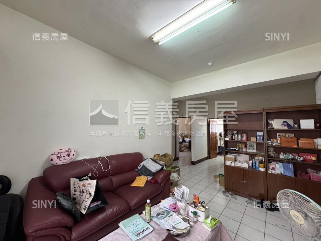 近車站春夏書香名邸美３房房屋室內格局與周邊環境