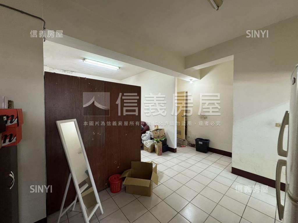 近車站春夏書香名邸美３房房屋室內格局與周邊環境