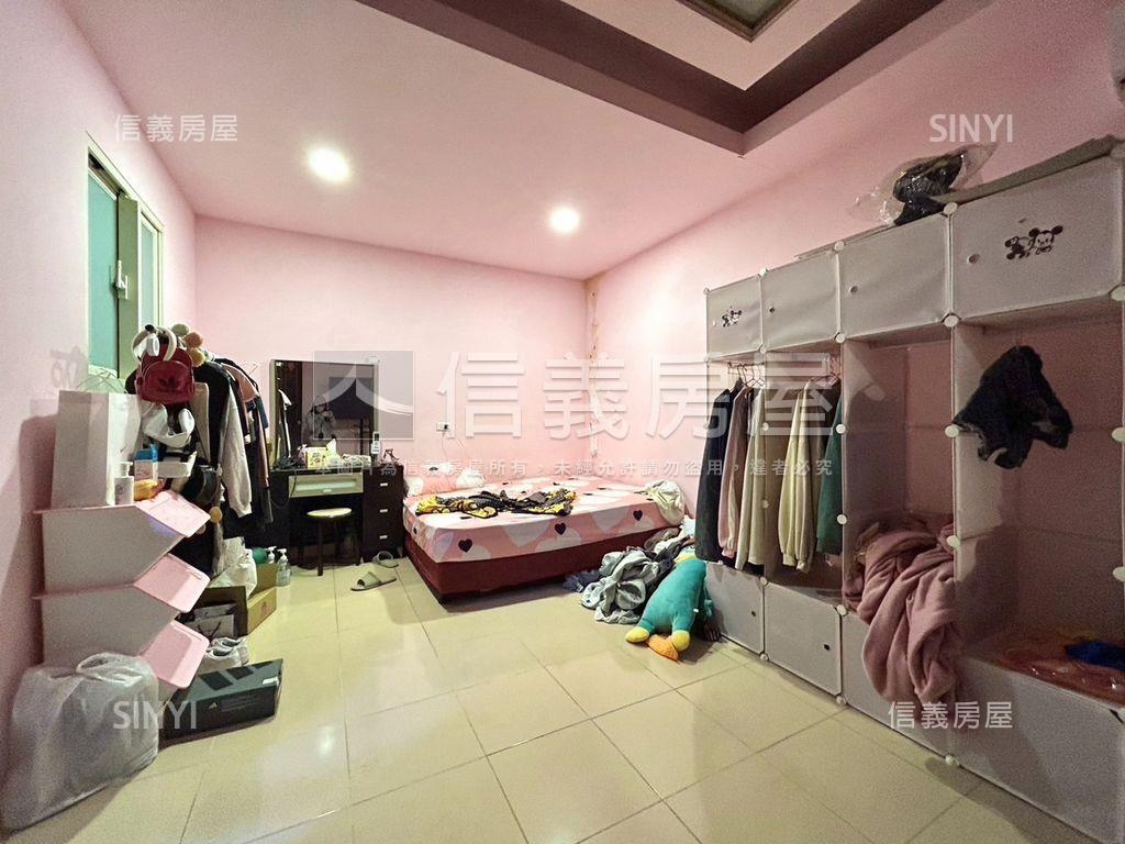 近家樂福安靜透天房屋室內格局與周邊環境