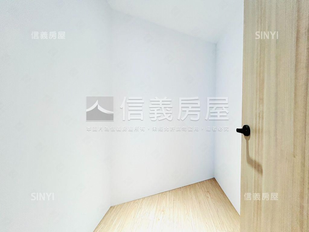 捷運電梯美式風格精品２房房屋室內格局與周邊環境