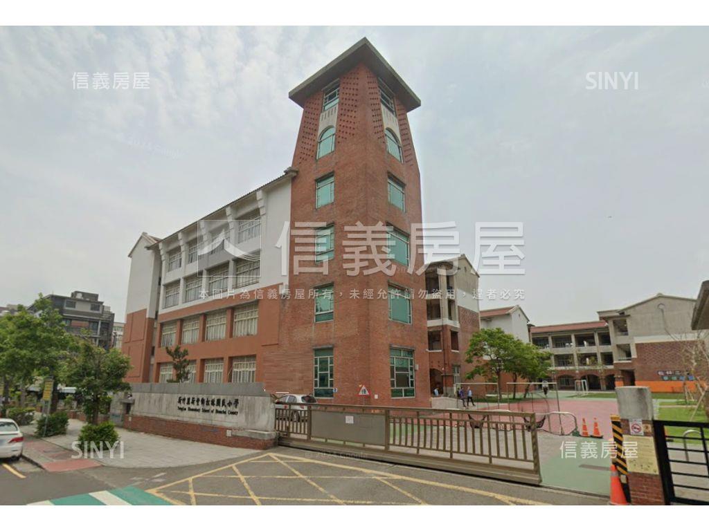 近車站松林國小旁邊間透店房屋室內格局與周邊環境