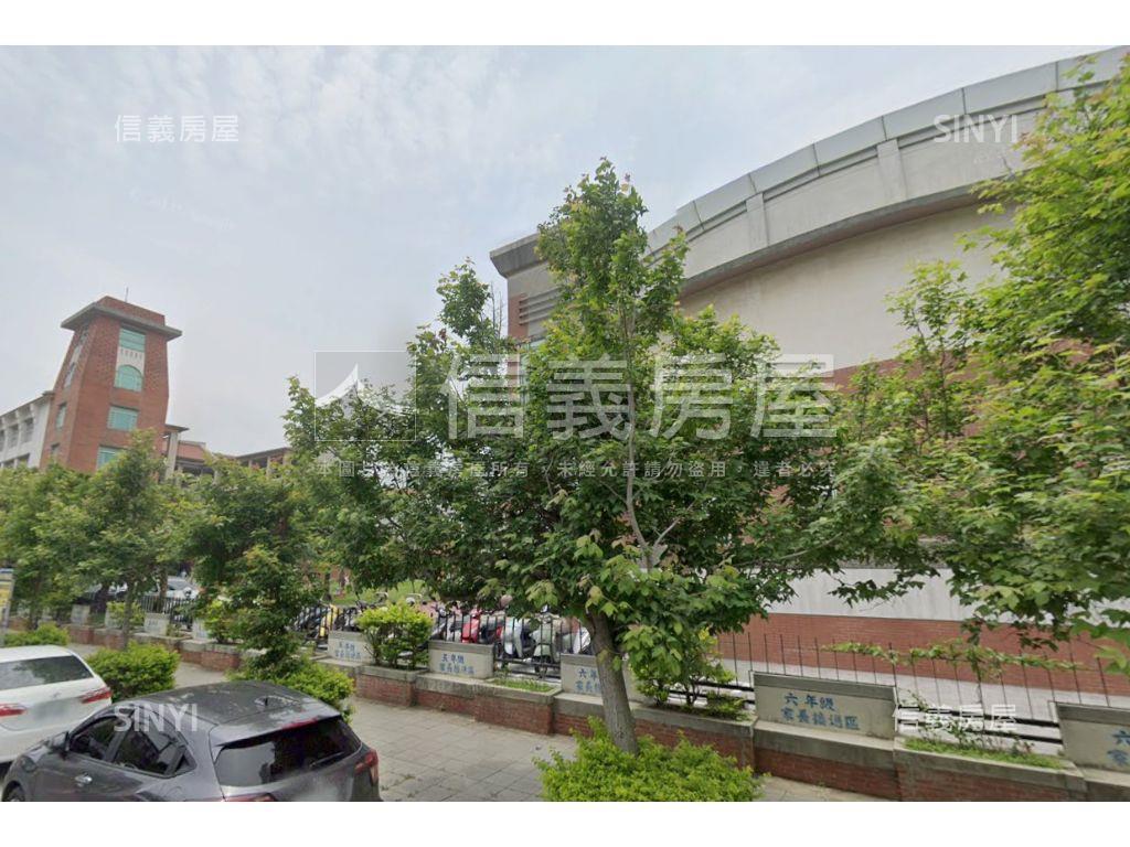 近車站松林國小旁邊間透店房屋室內格局與周邊環境