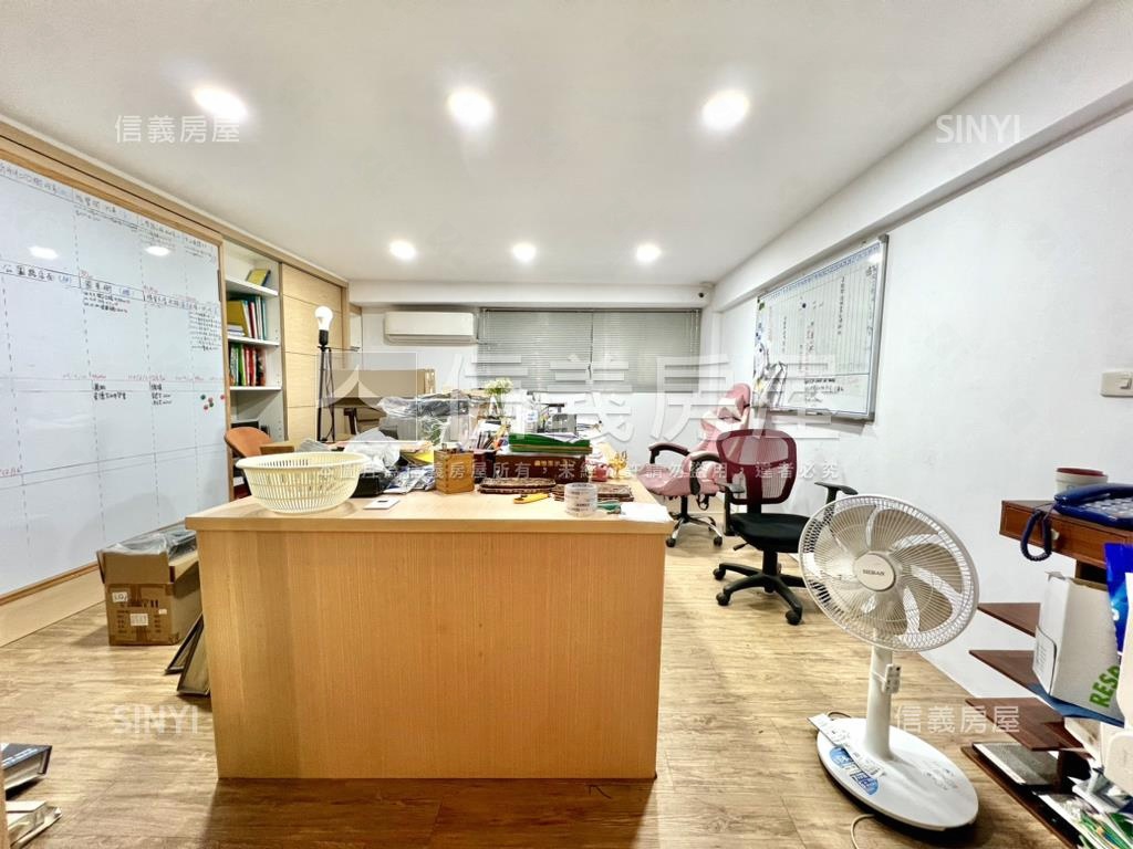 國華街邊間美透天房屋室內格局與周邊環境