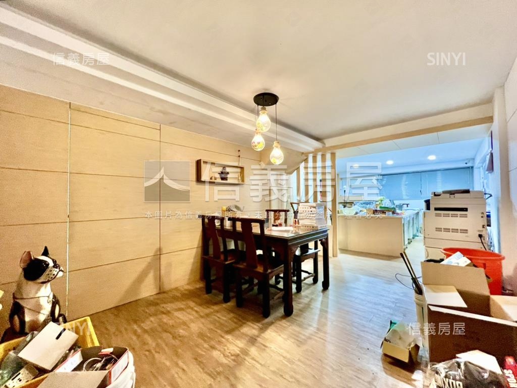 國華街邊間美透天房屋室內格局與周邊環境