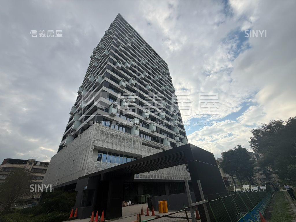首泰天喜三房加平面車位房屋室內格局與周邊環境
