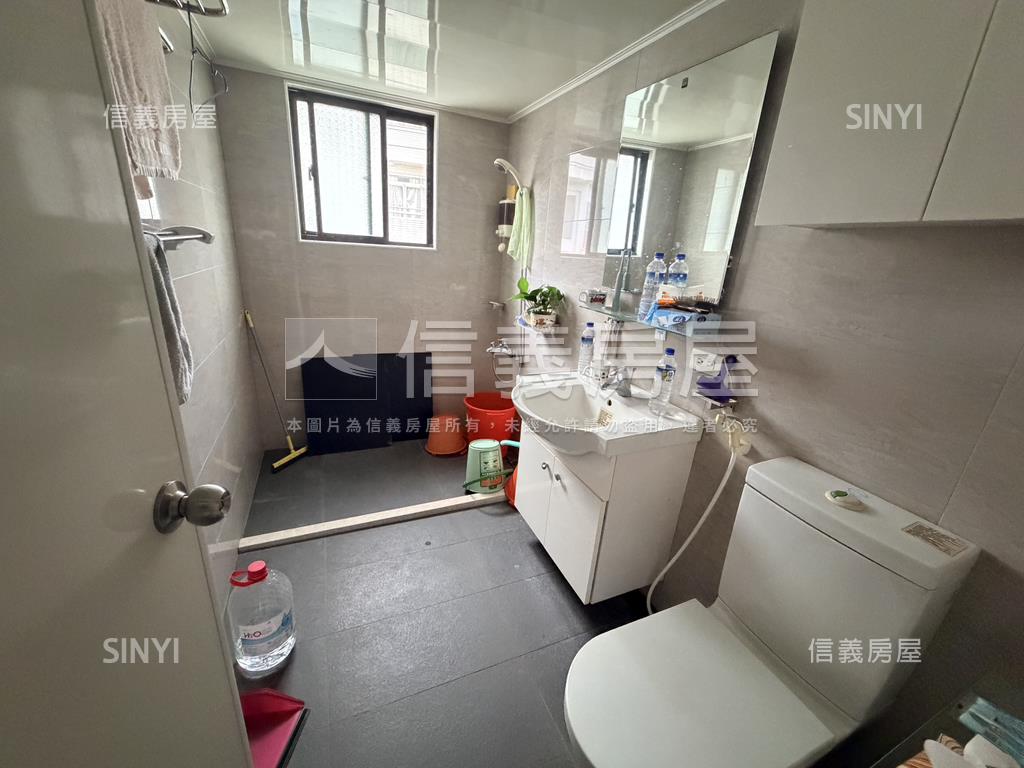 轉角大地坪別墅房屋室內格局與周邊環境