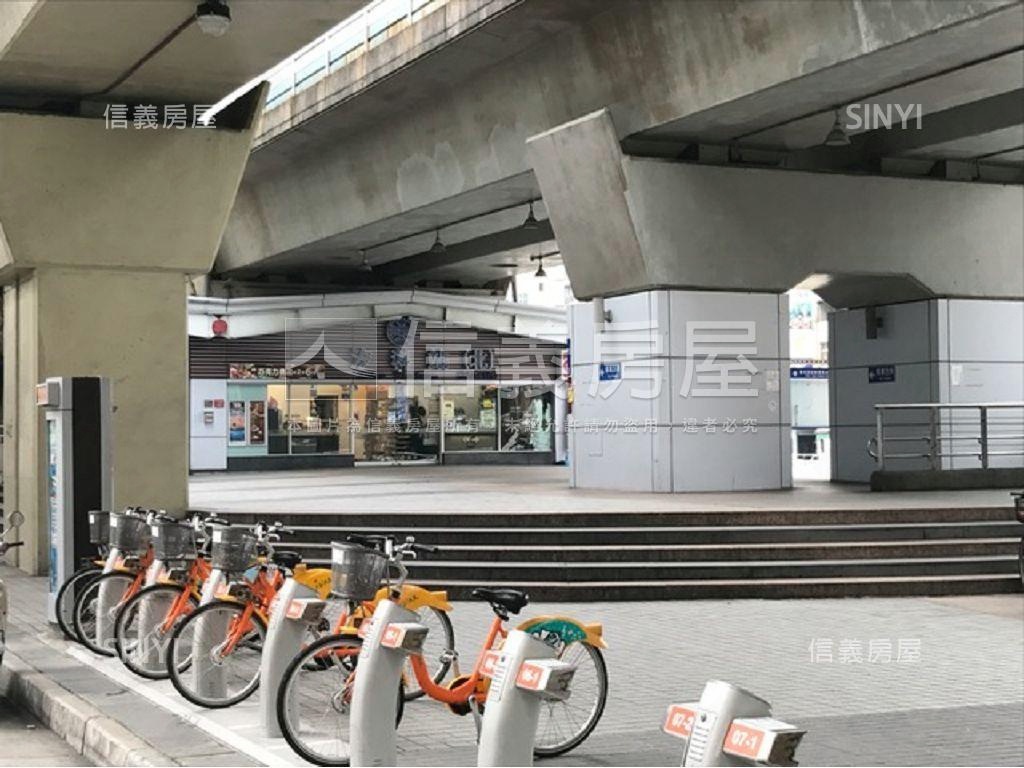 汐科美妝亮２房房屋室內格局與周邊環境