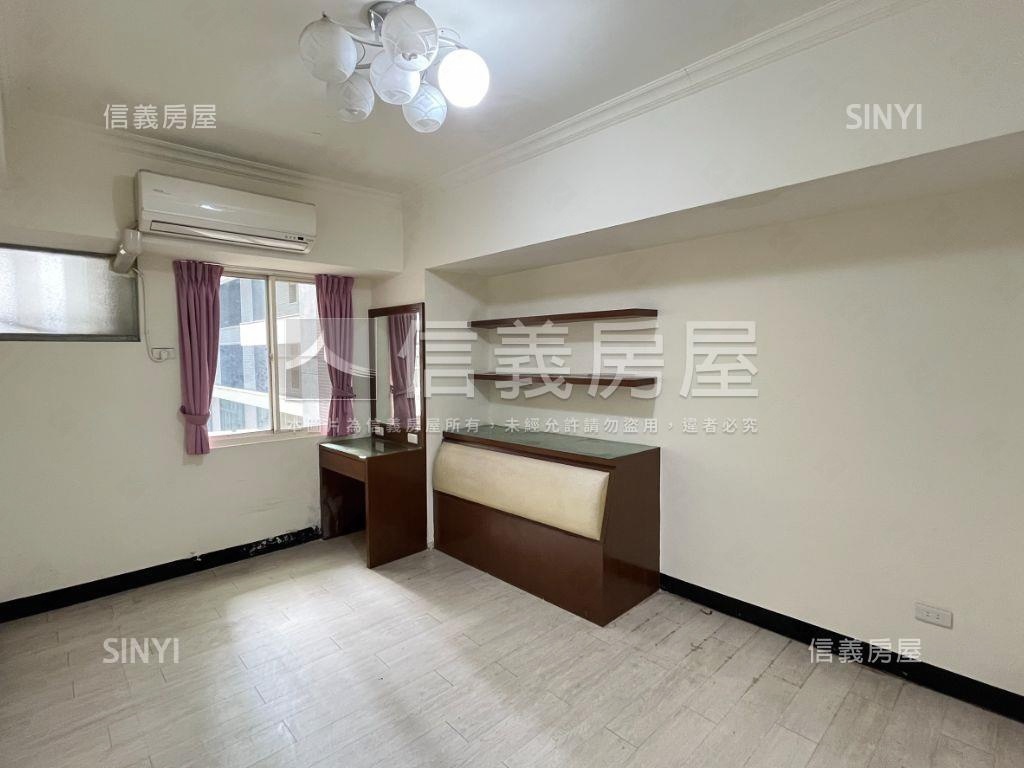 ⭐誠售換屋三房近Ｒ１５站房屋室內格局與周邊環境