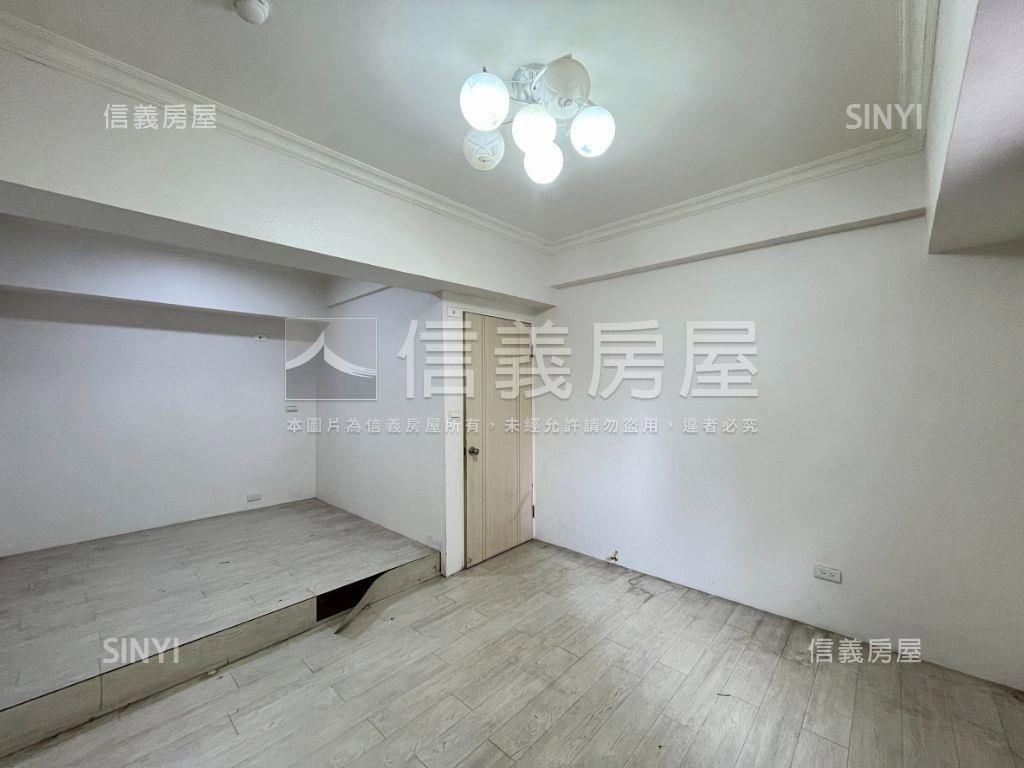 ⭐誠售換屋三房近Ｒ１５站房屋室內格局與周邊環境