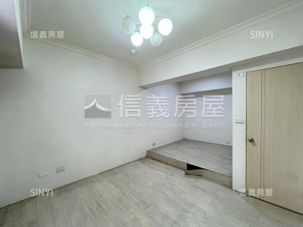 ⭐誠售換屋三房近Ｒ１５站房屋室內格局與周邊環境