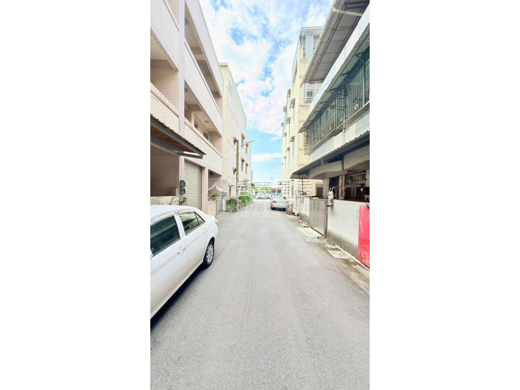 ７字頭進駐中興新村透天房屋室內格局與周邊環境