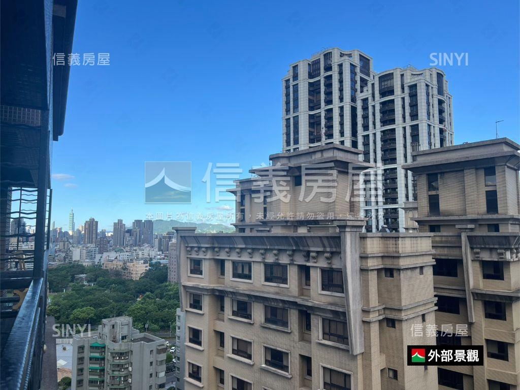 捷運～仁愛皇家４房車位房屋室內格局與周邊環境