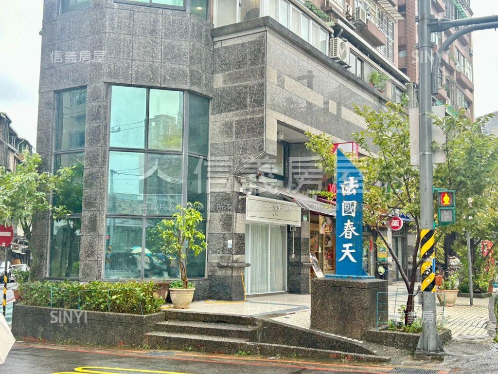 後山埤坡平車位法國春天房屋室內格局與周邊環境