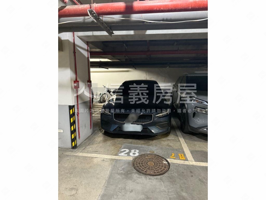 後山埤坡平車位法國春天房屋室內格局與周邊環境
