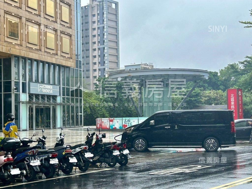後山埤坡平車位法國春天房屋室內格局與周邊環境