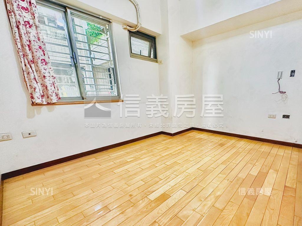 青年市邊間大車位大兩房房屋室內格局與周邊環境