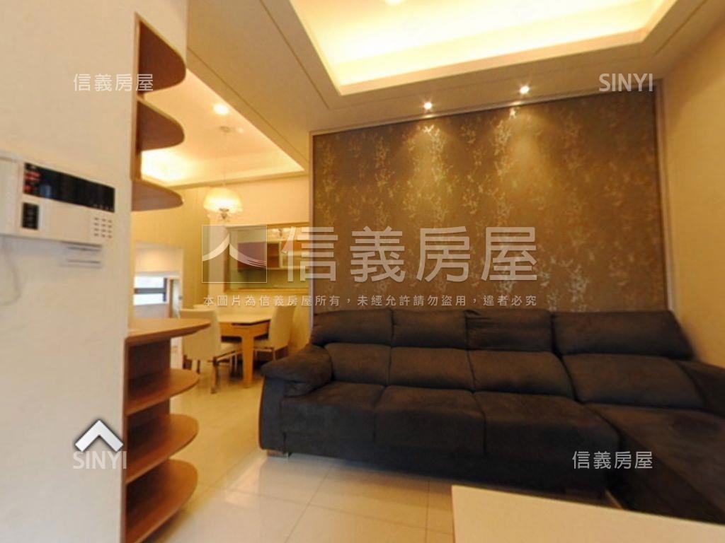 一層一戶電梯２房房屋室內格局與周邊環境