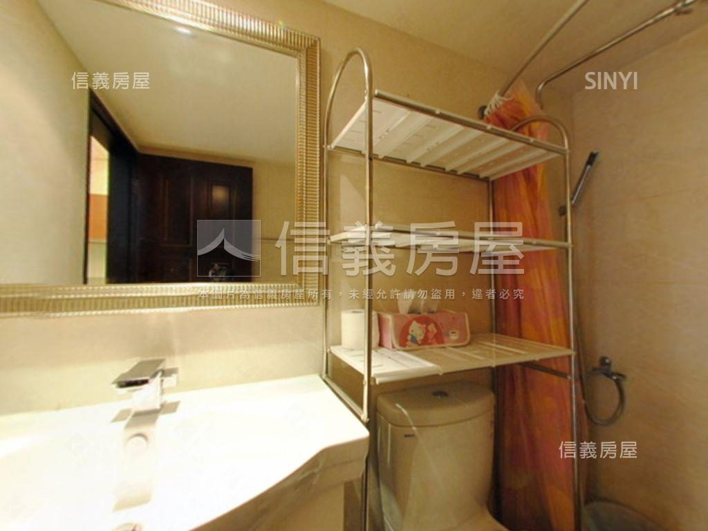一層一戶電梯２房房屋室內格局與周邊環境