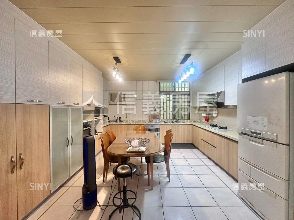 善化｜臨２０米路吃市店住房屋室內格局與周邊環境