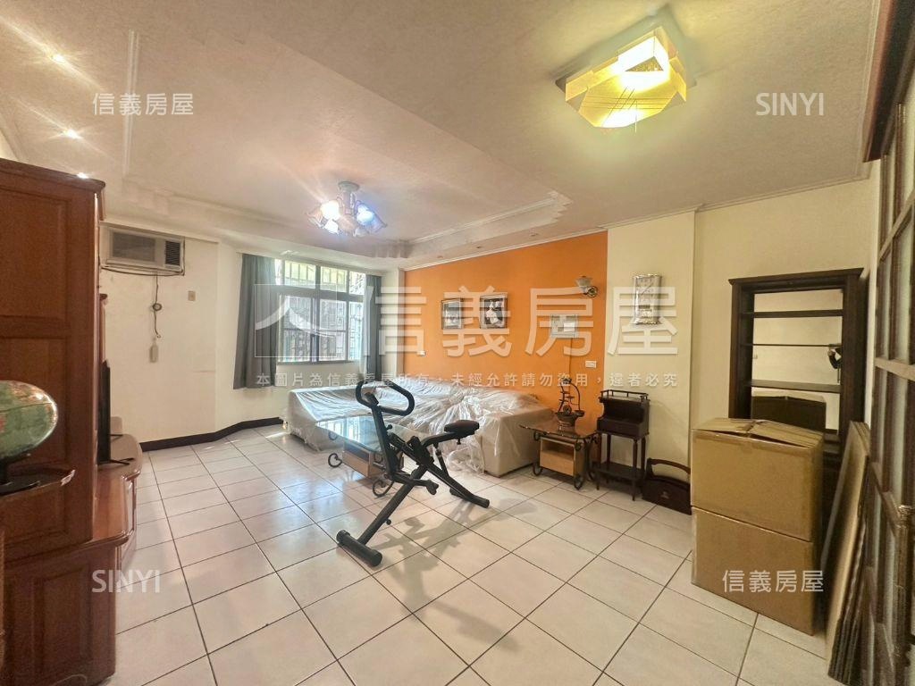 善化｜臨２０米路吃市店住房屋室內格局與周邊環境