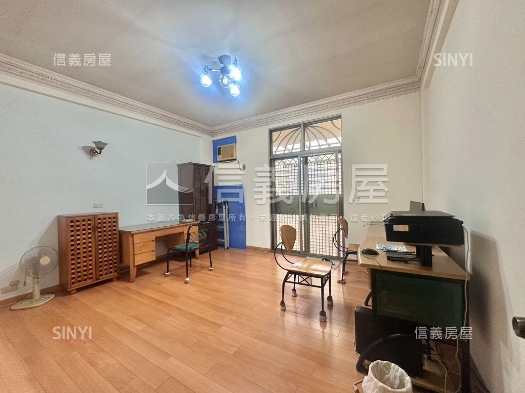 善化｜臨２０米路吃市店住房屋室內格局與周邊環境