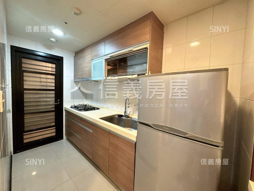 Ｕ未來沉穩木質系大２房房屋室內格局與周邊環境