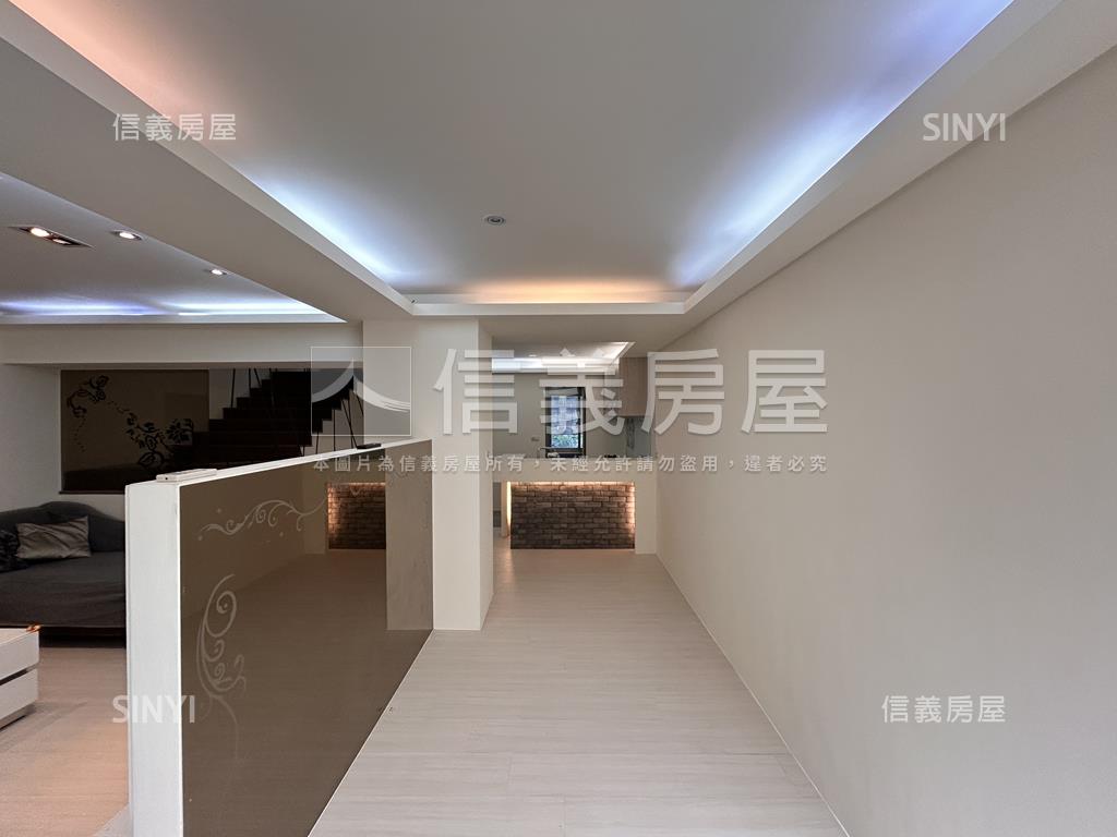 葛萊美挑高樓中樓附車位房屋室內格局與周邊環境