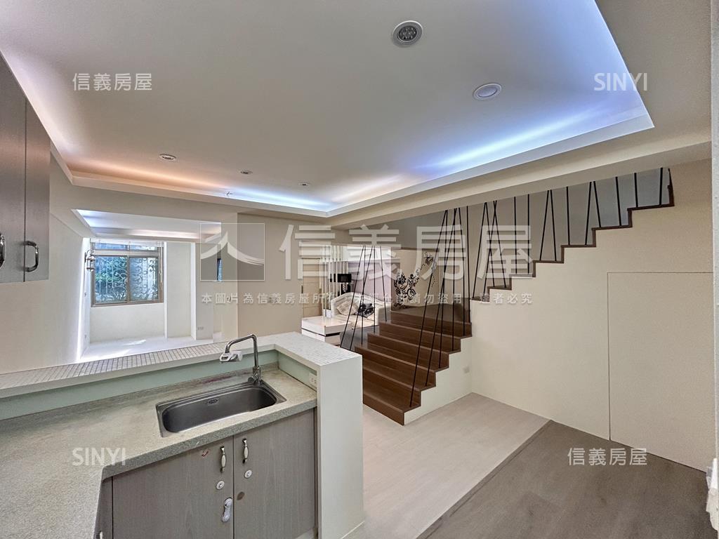 葛萊美挑高樓中樓附車位房屋室內格局與周邊環境